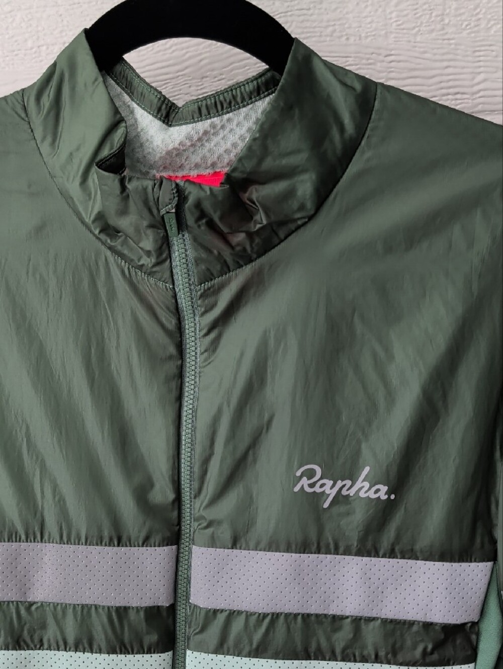 Rapha Olive Green Lightweight Windbreaker with Reflective Stripes - Picture 2 of 4